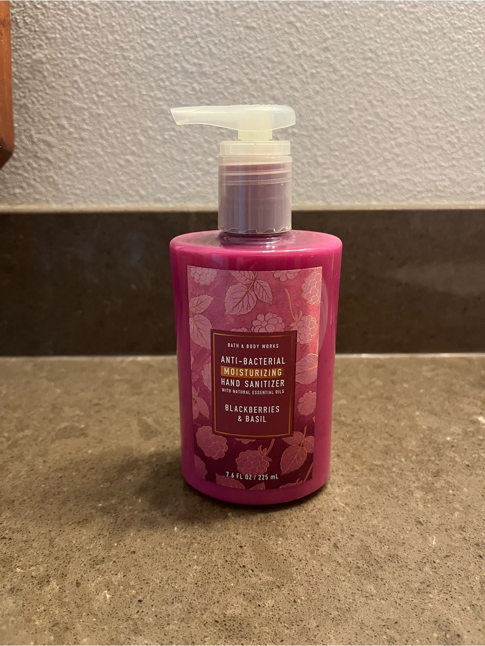 🔥AVEDA Cherry Almond & Blackberries Bath & Body Set - Pink, Cream - Picture 3 of 6